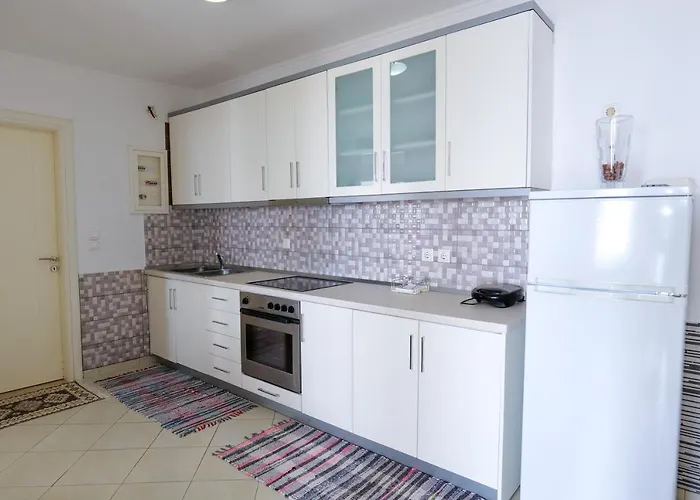 Duka's House Guest house Lukove