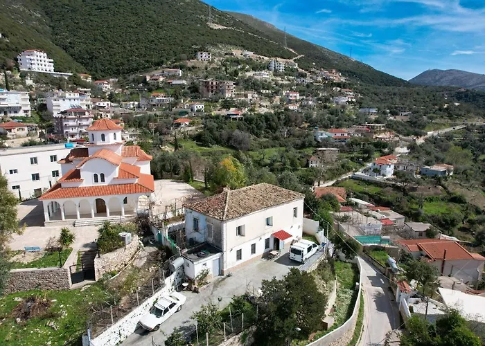 Duka's House Guest house Lukove